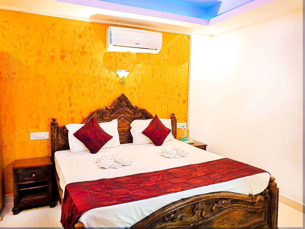 Standard A/C Room - Photo 30