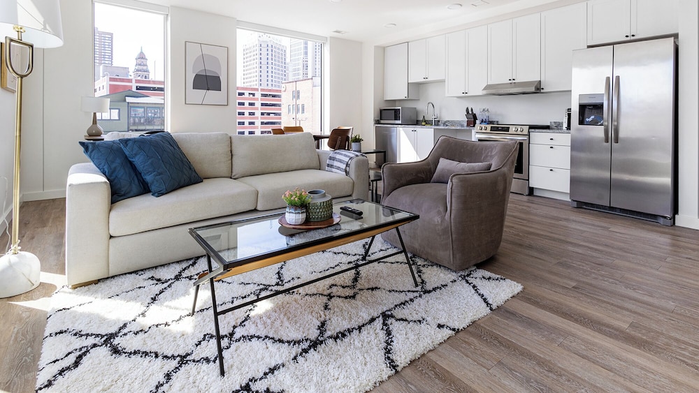 Apartment photo 1