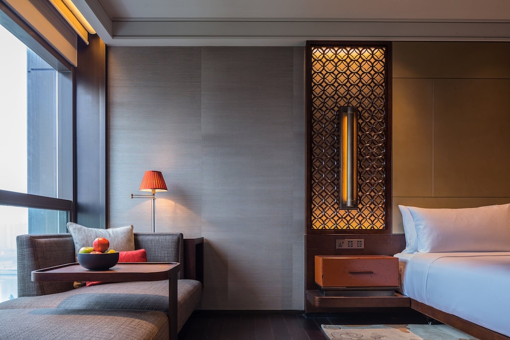 Room (Regent)