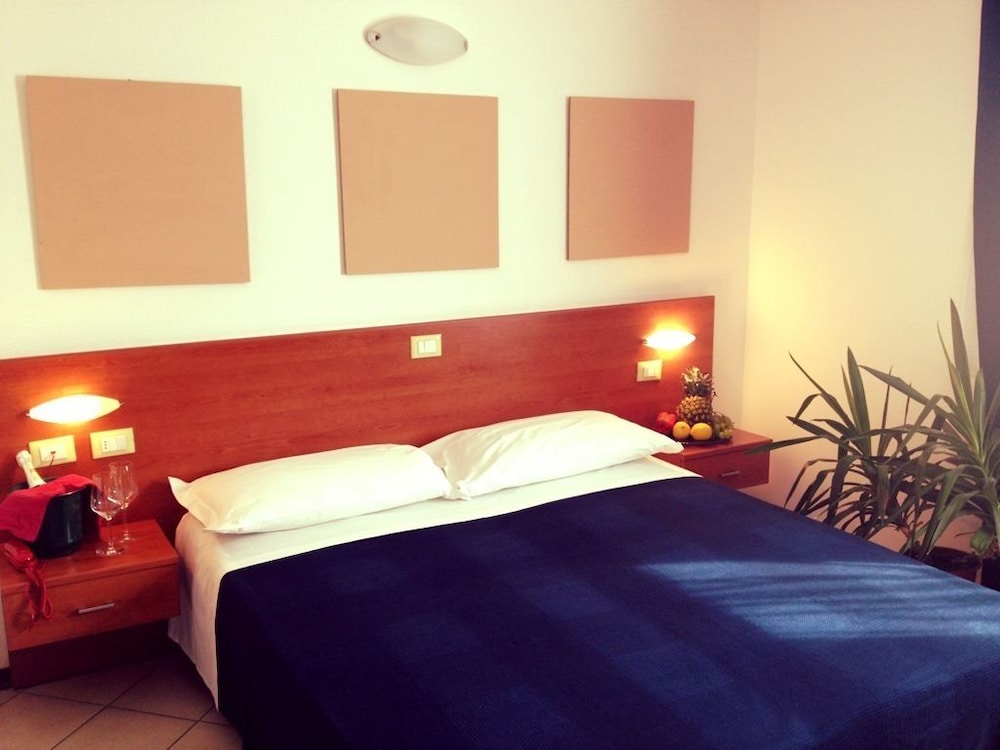 Basic Double or Twin Room photo 1