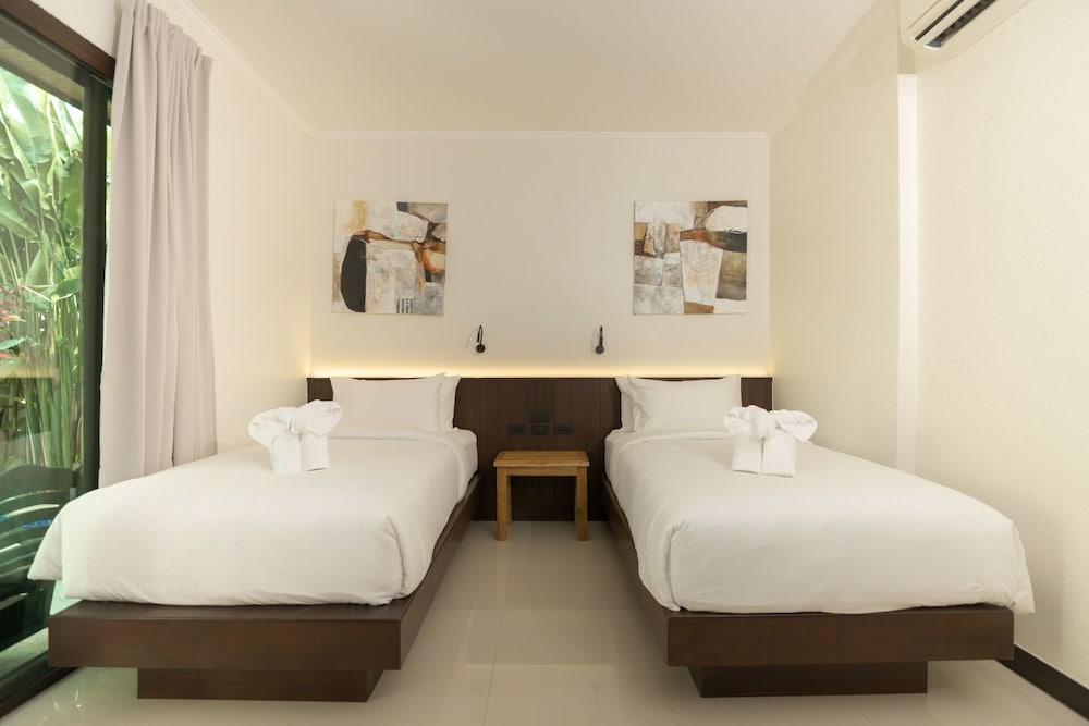 Deluxe Villa, 2 Bedrooms, Pool View