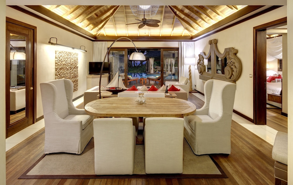 Grand Villa (beach Pool)