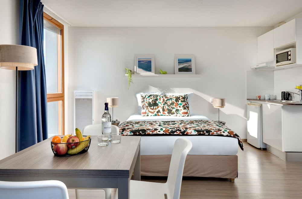Family Suite, 1 Bedroom, Kitchenette photo 1