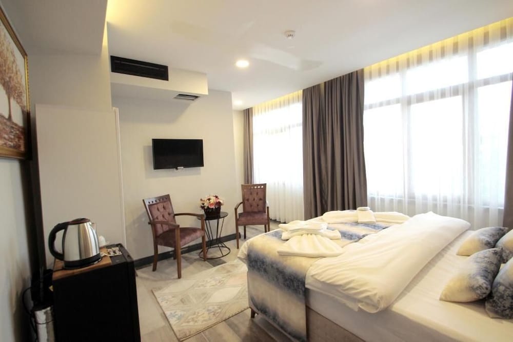Deluxe Room, City View photo 3