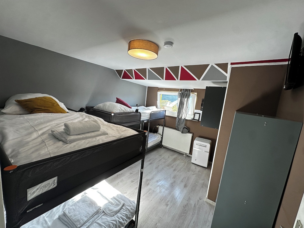 Panoramic Shared Dormitory, Women Only, Non Smoking, Lake View