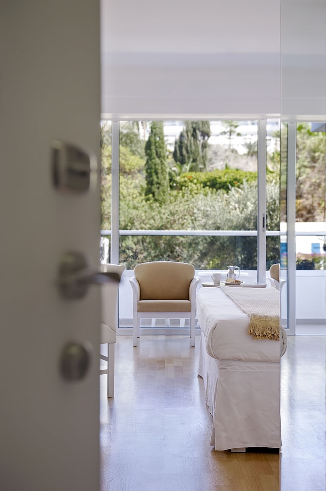 Standard Room (Inland View) - Photo 5