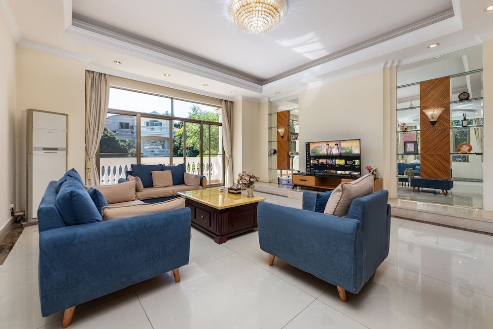Design Villa, 6 Bedrooms, Private Pool, Courtyard View photo 1
