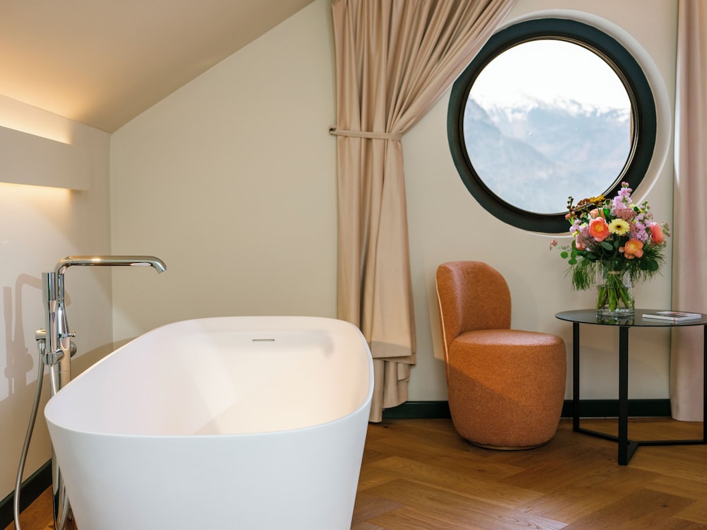 Deluxe Studio Suite