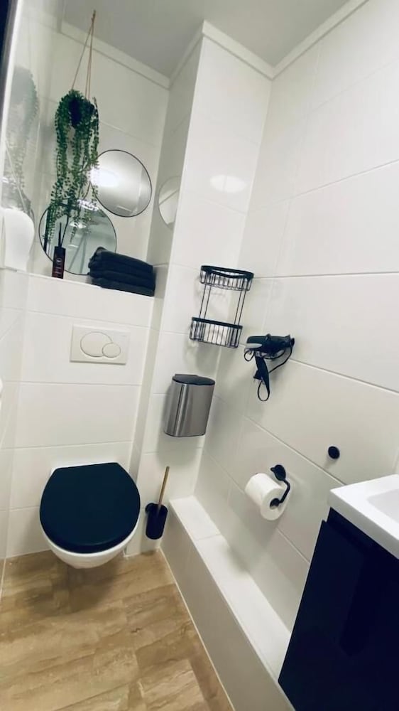 Deluxe Studio Suite photo 2