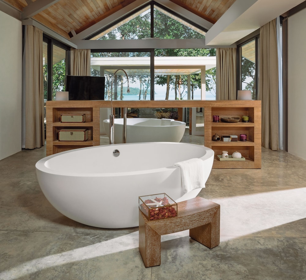 Luxury Villa, 2 Bedrooms, Private Pool, Ocean View - Photo 3