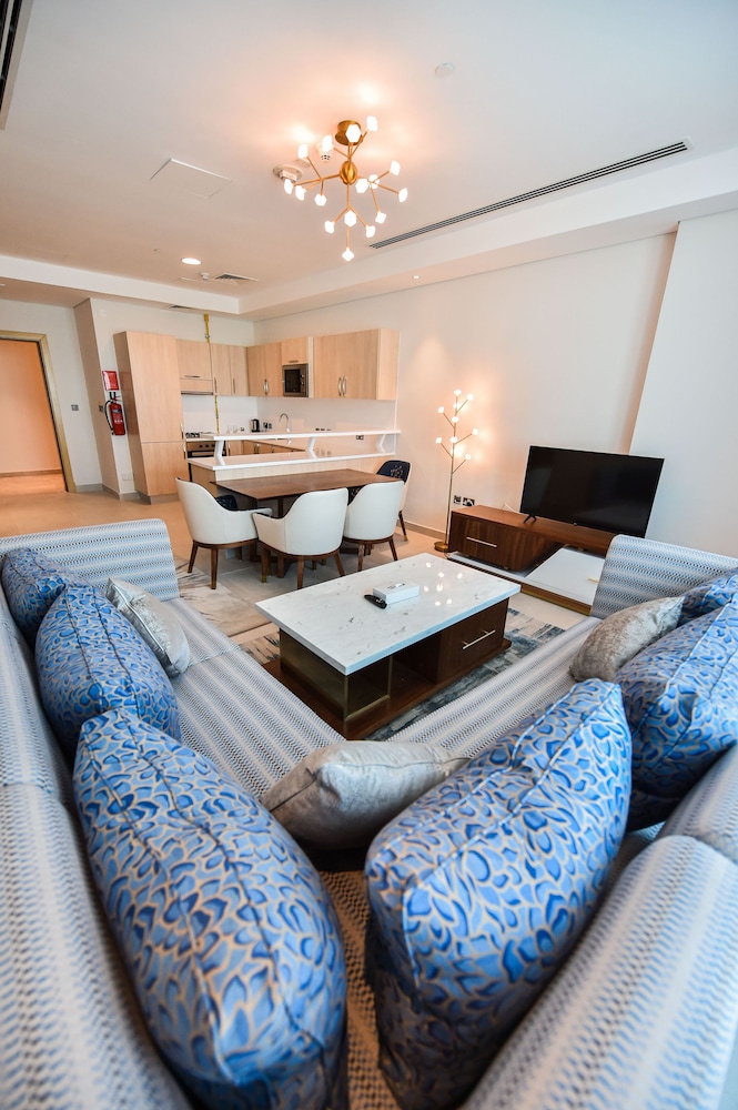One-Bedroom Apartment - Photo 7