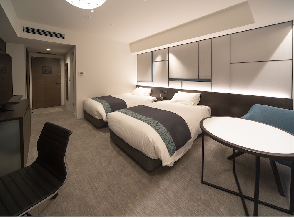 Superior Twin Room, Non Smoking (25 square meters) - Photo 1