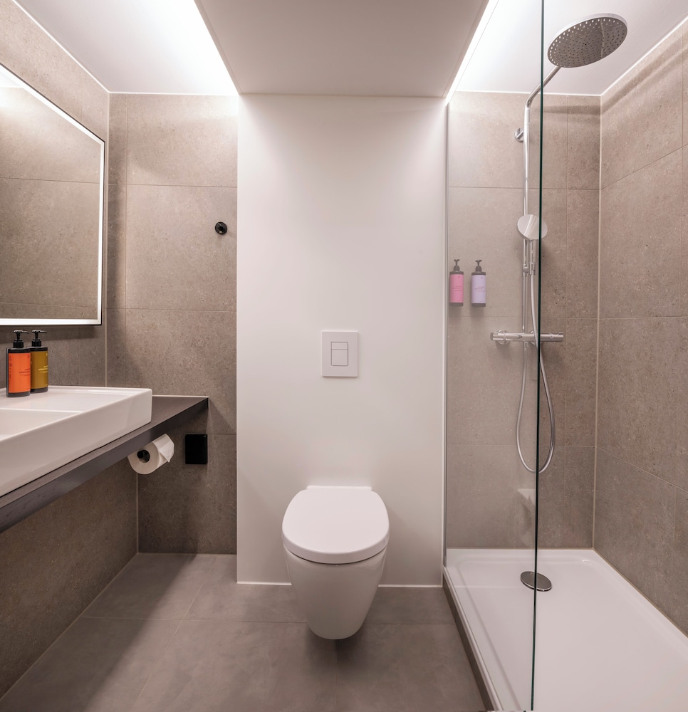 Standard Room - Photo 13