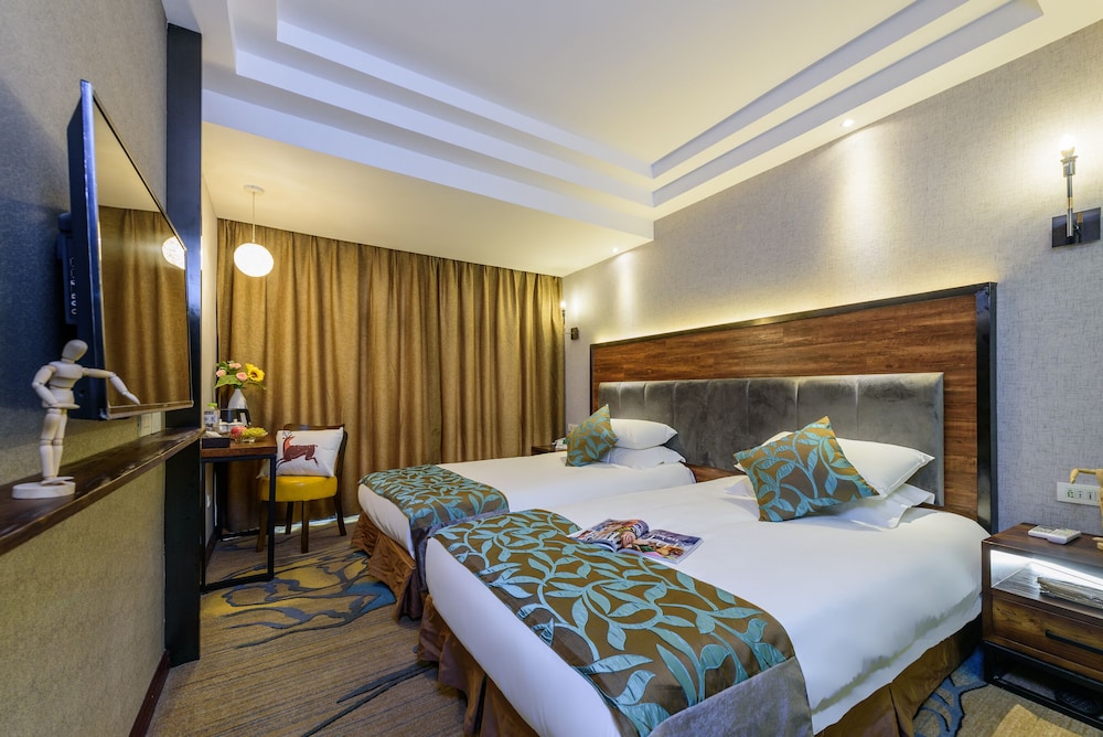 Deluxe Twin Room photo 3