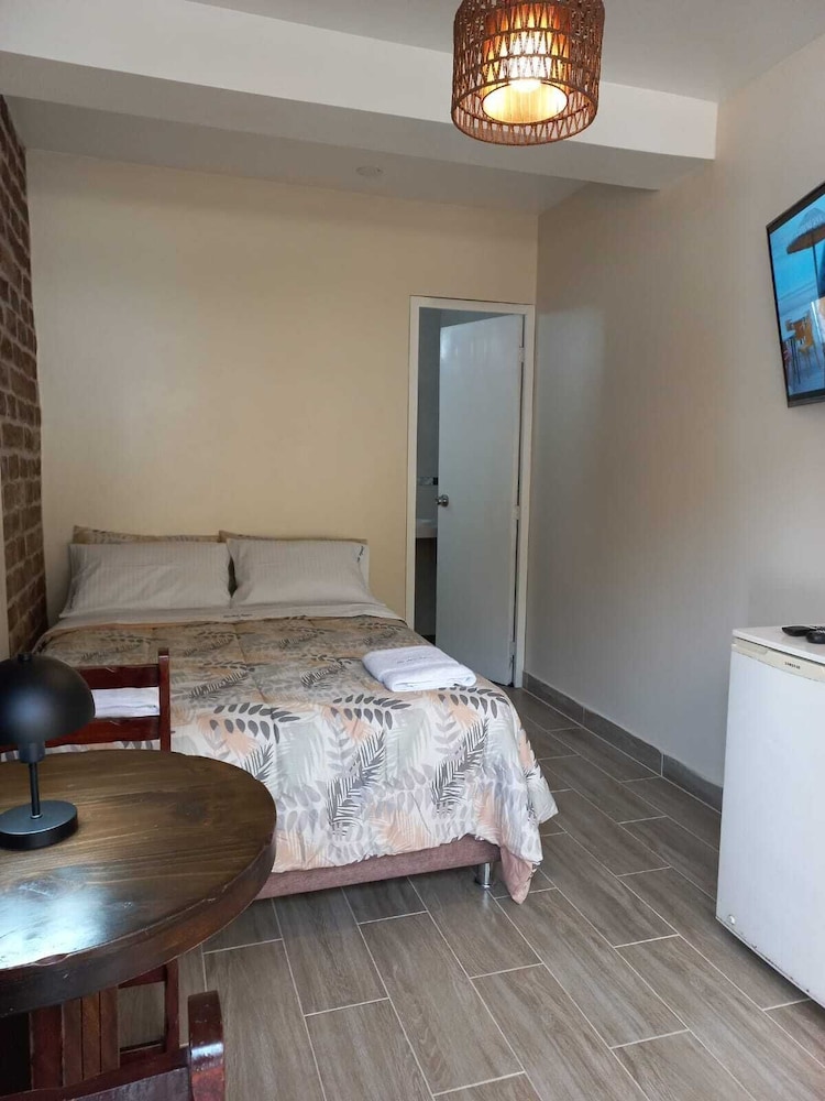 Apartment photo 2