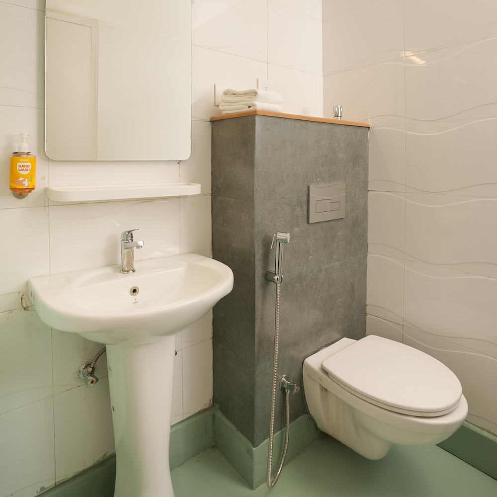 Premium Double Room - Photo 7