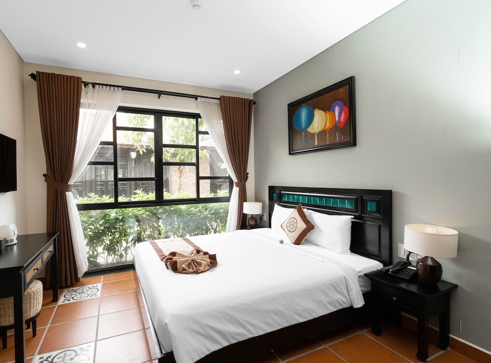 Deluxe Double Room - Photo 11