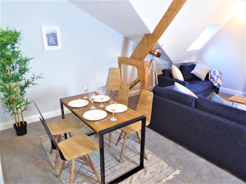 Apartment photo 2