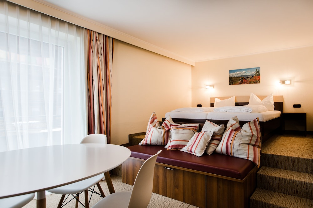 Family Apartment, 1 Bedroom, Mountain View (Grübelspitze)