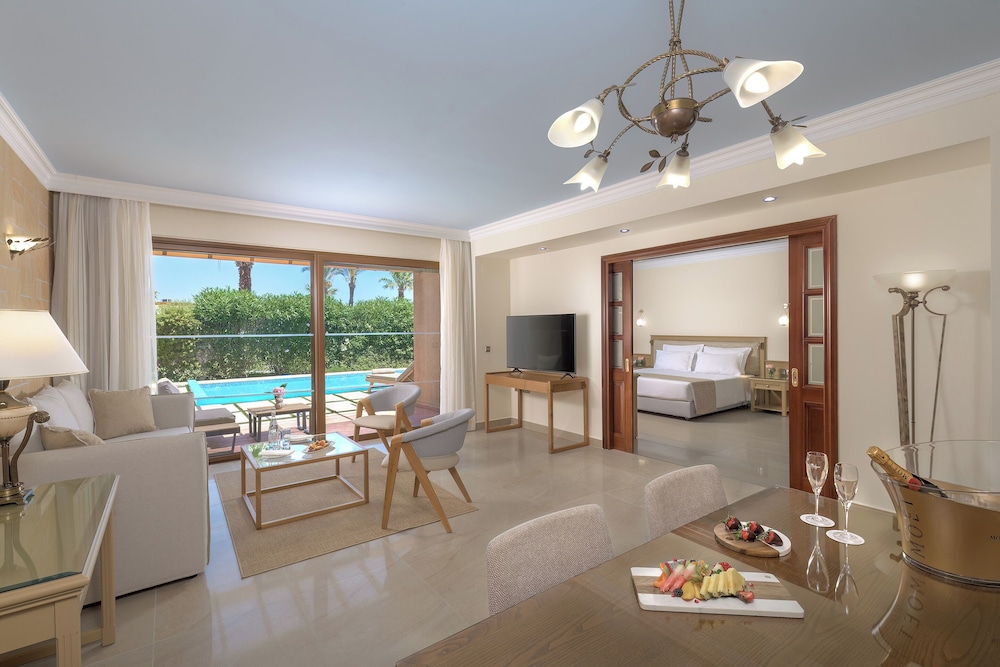Superior Villa, Private Pool photo 2