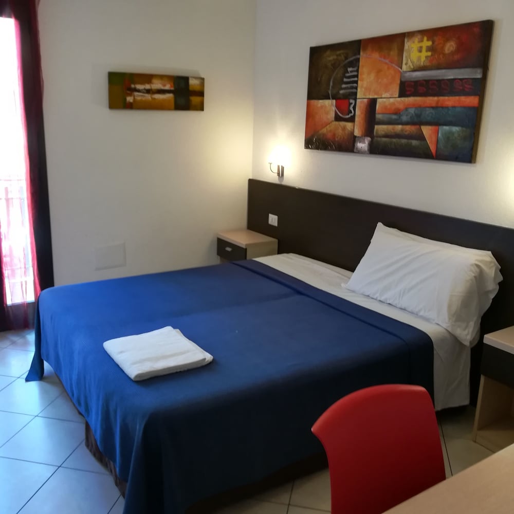 Basic Double Room Single Use, Balcony photo 2