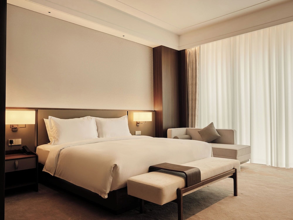 Premium King Bed Room