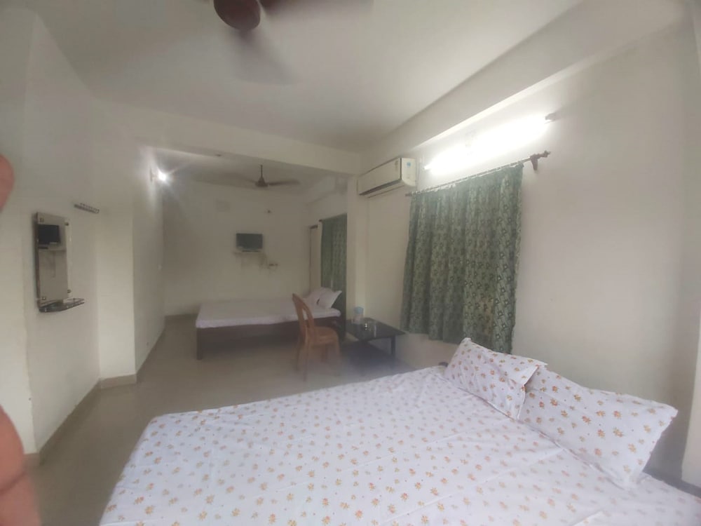 Deluxe Quadruple Room - Photo 6