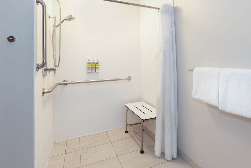 Holiday Inn Express & Suites Woodhaven by IHG, Kuva 2