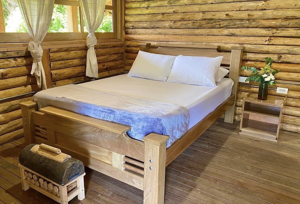Deluxe Bungalow