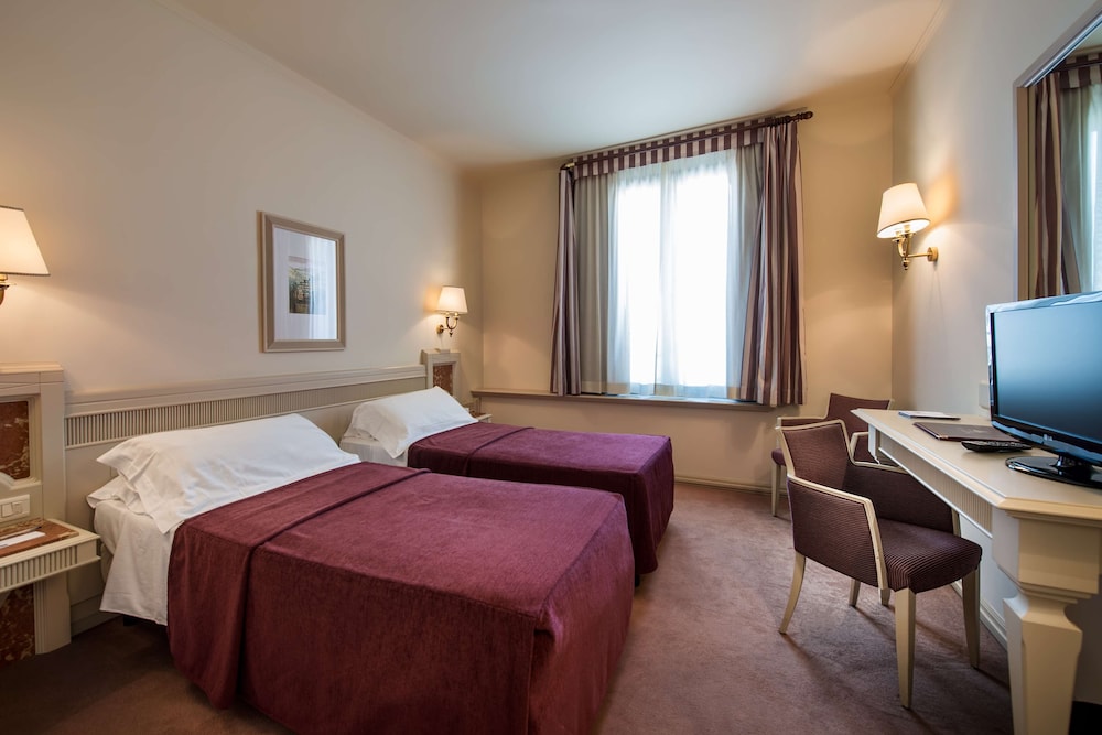 Standard Room, 2 Twin Beds, Non Smoking photo 1