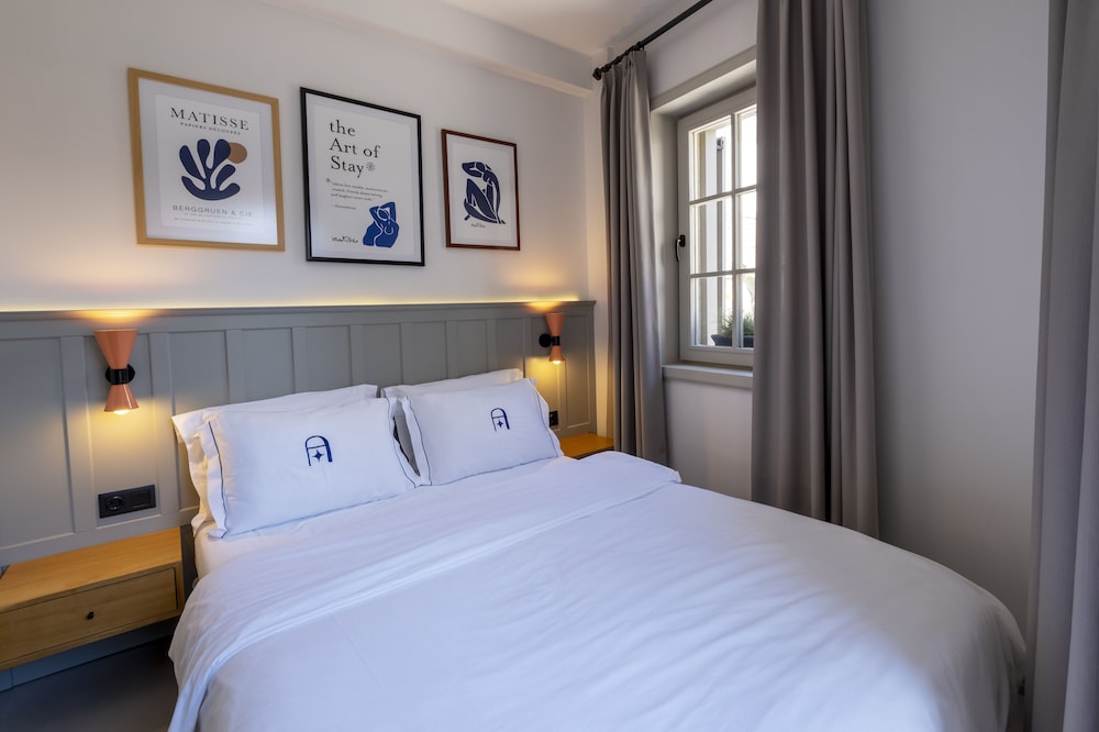 Standard Double Room - Photo 14