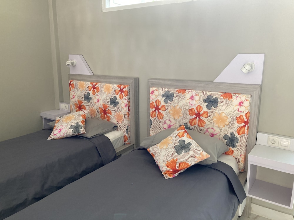 Deluxe Quadruple Room photo 3