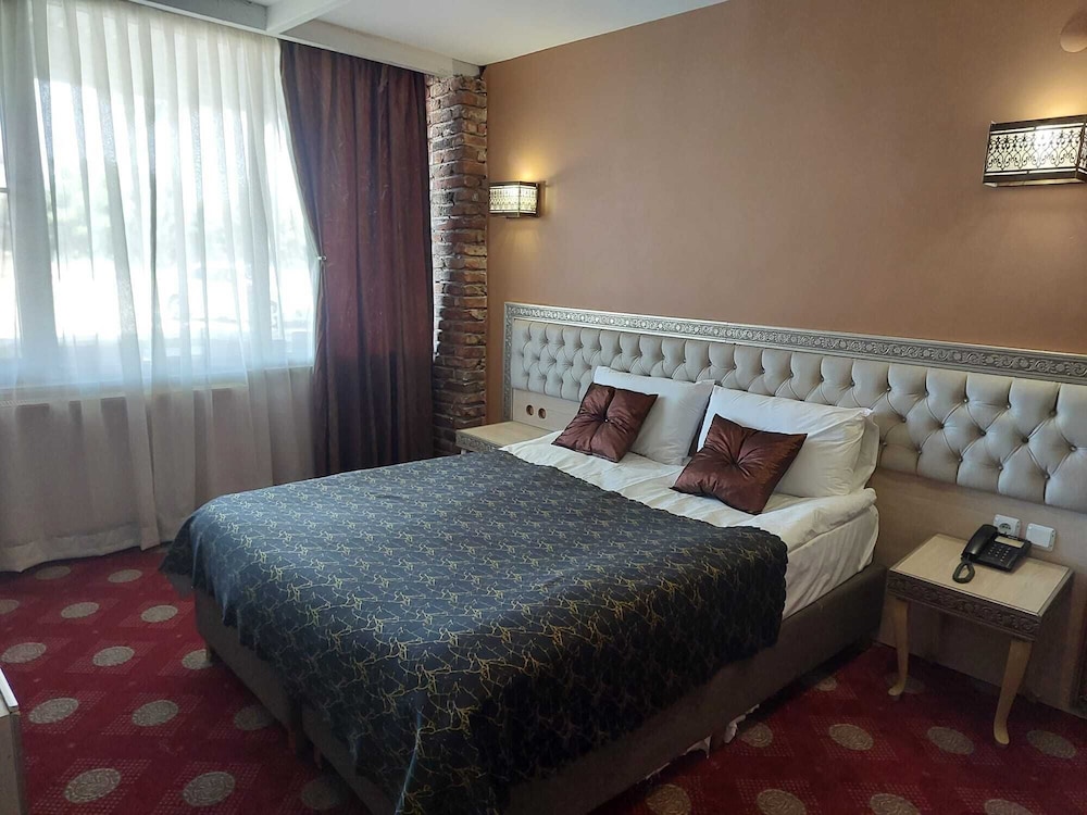Standard Double or Twin Room photo 2
