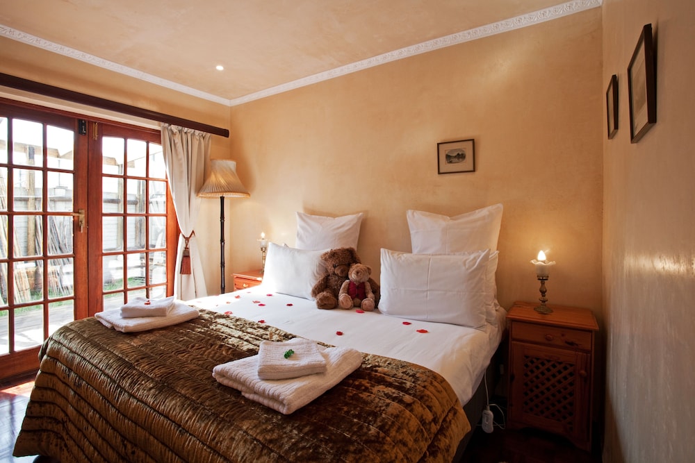 Terrace Room 10 with King or Single Beds photo 2