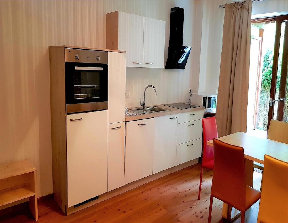 Apartment photo 2