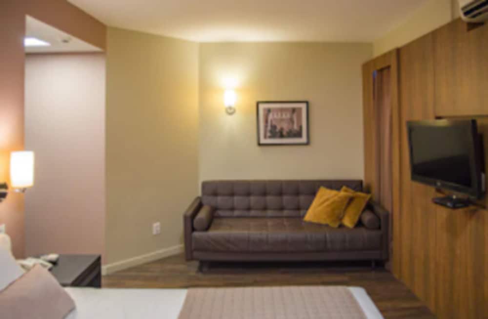 Deluxe Room, Multiple Beds, City View - Photo 7
