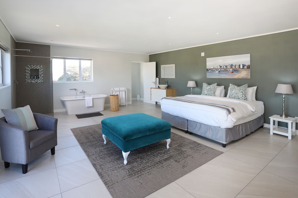 Luxury House, 5 Bedrooms, Non Smoking, Ocean View photo 2