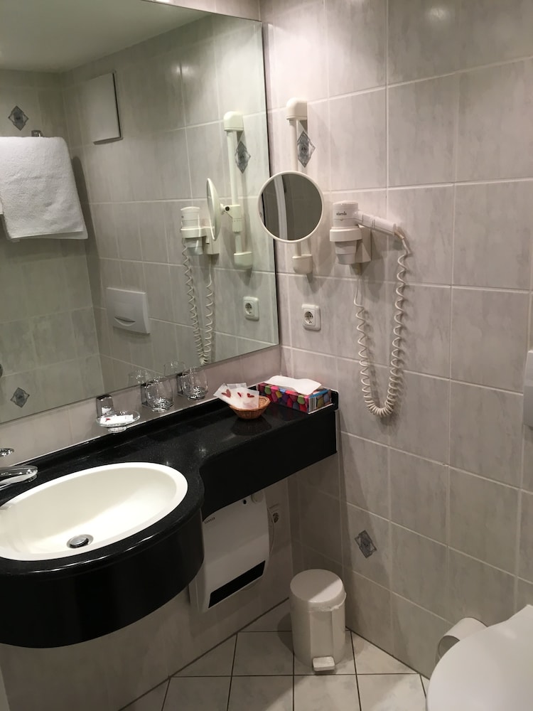 Double or Twin Room photo 3
