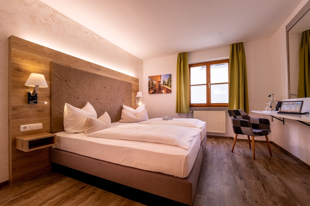 Comfort Double Room, 1 Bedroom, Balcony, Resort View photo 1