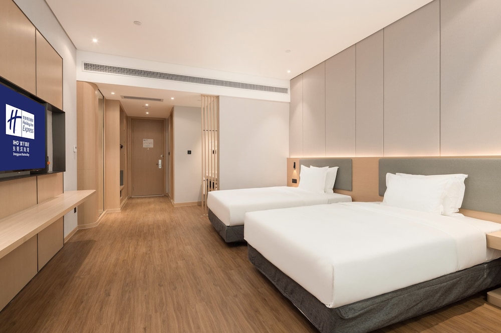 Room (Specialty) - Photo 1