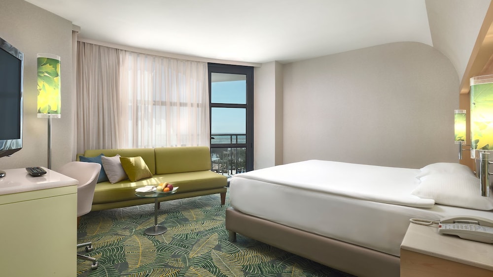 Standard Double or Twin Room, Balcony, Sea View