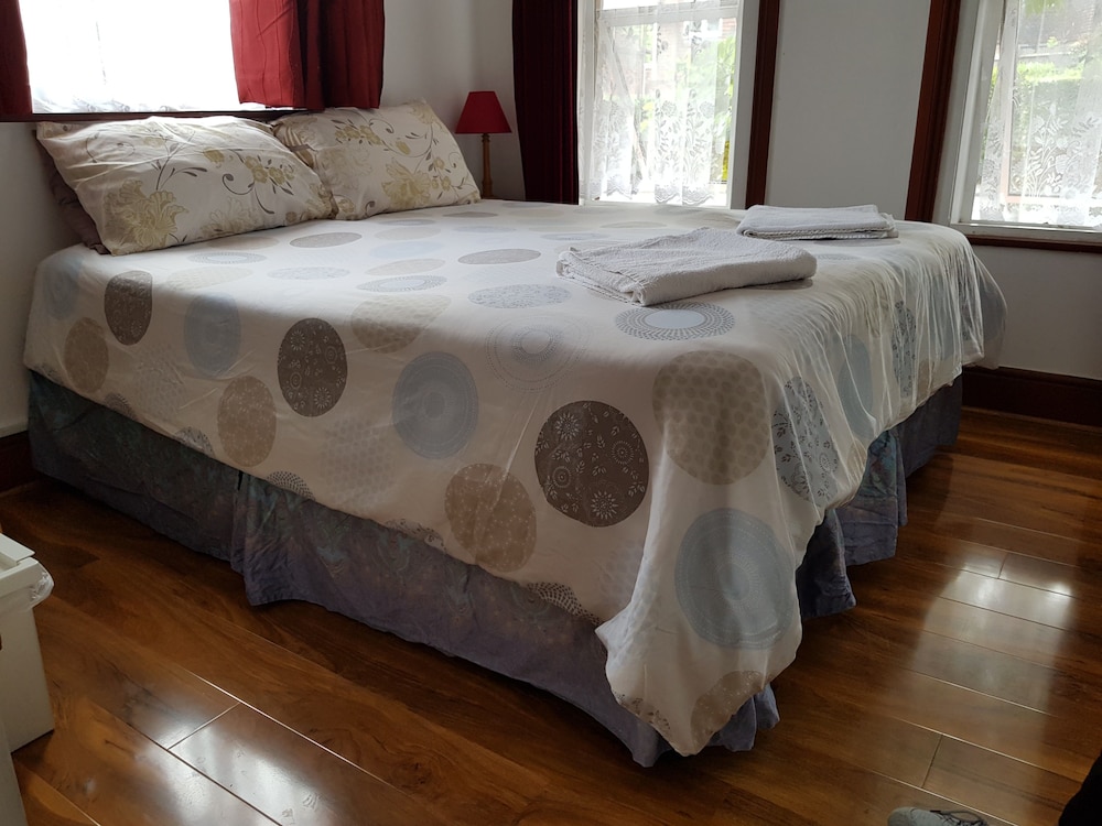 Double or Twin Room, Ensuite - Photo 25