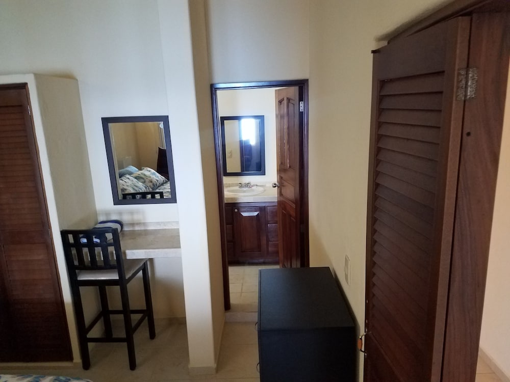 Standard Condo, 2 Bedrooms, Kitchen, Ocean View photo 1