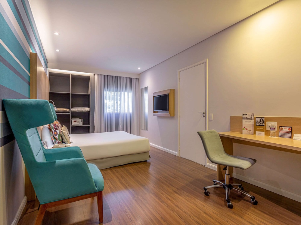 Superior Room, Accessible (Accessible) - Photo 4