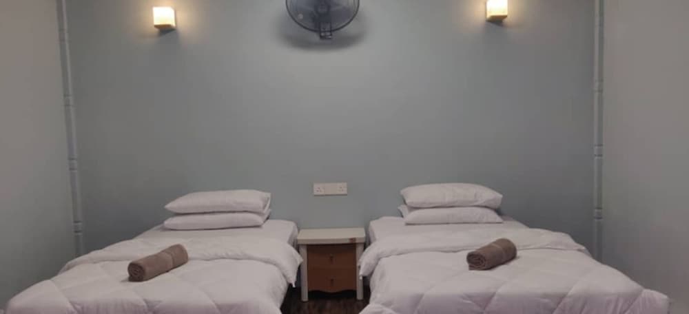 Superior Twin Room, Multiple Beds, Non Smoking photo 2