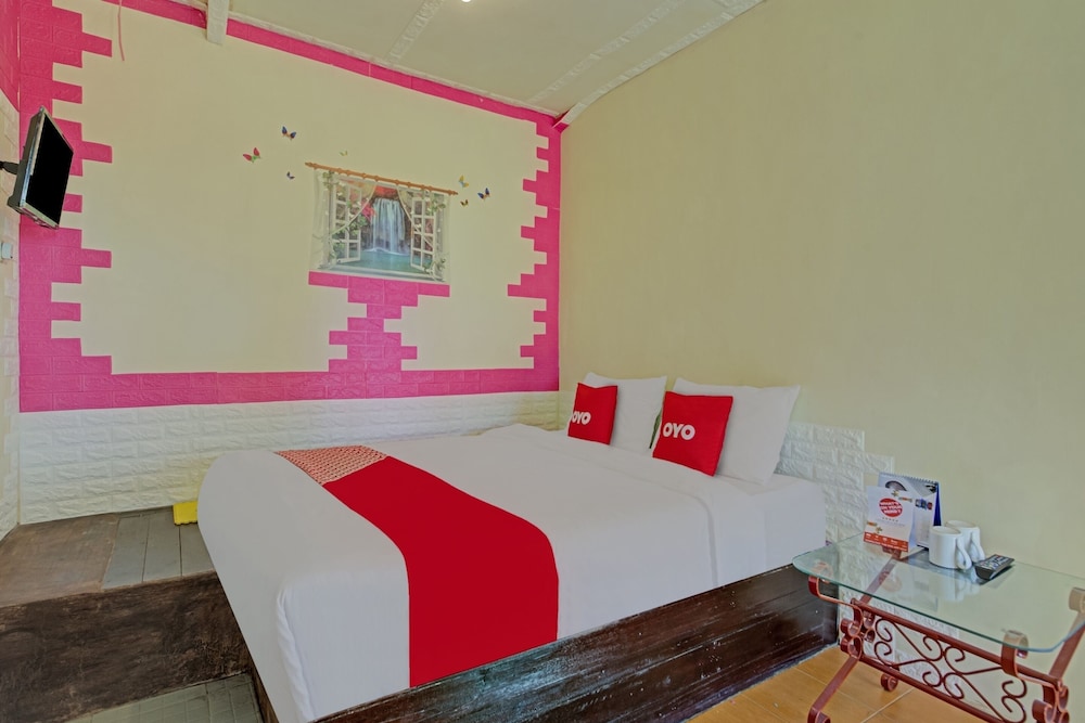 Standard Double Room - Photo 11