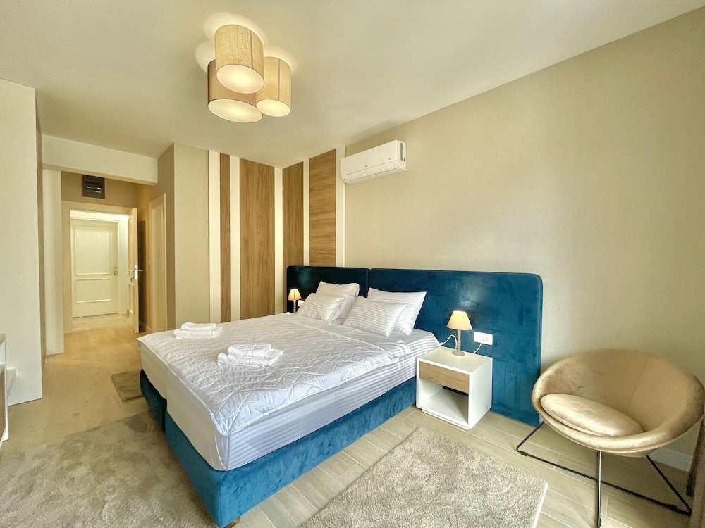 Basic Double or Twin Room - Photo 3
