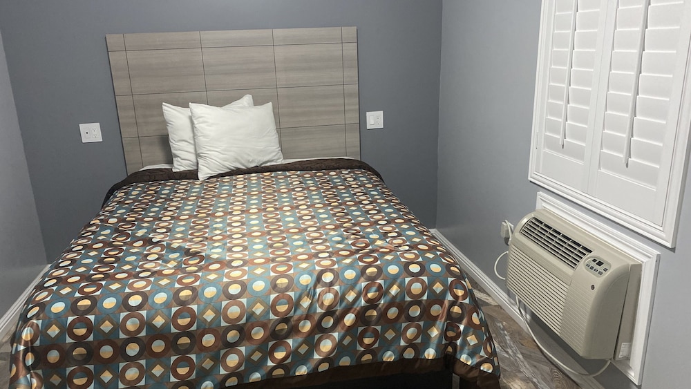Standard Room photo 2
