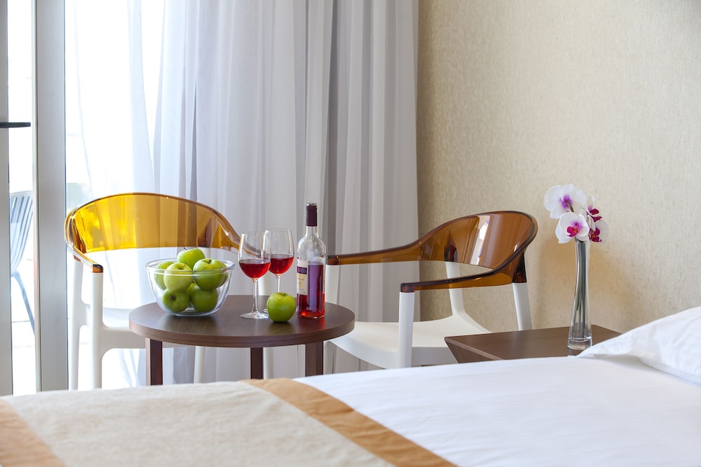Superior Room, Sea View - Photo 7
