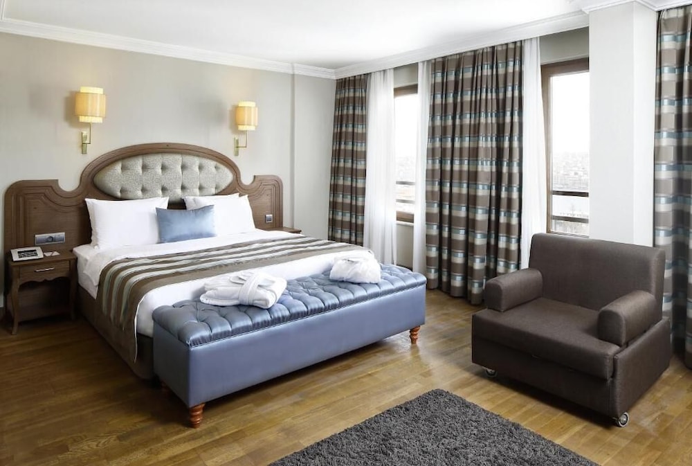 Deluxe Double Room, 1 Queen Bed, Sea View photo 1